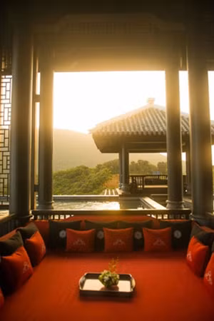 Một góc khu nghỉ dưỡng InterContinental Danang Sun Peninsula Resort.