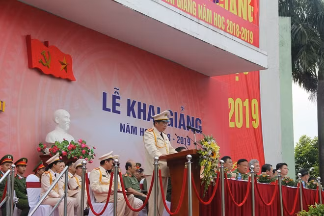 Đại tá Bùi Quang Vũ, Hiệu trưởng trường Cao đẳng CSND I đọc diễn văn khai giảng