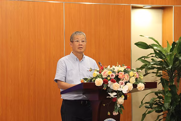 Thứ trưởng Bộ TT&TT Nguyễn Thành Hưng phát biểu tại lễ ra mắt