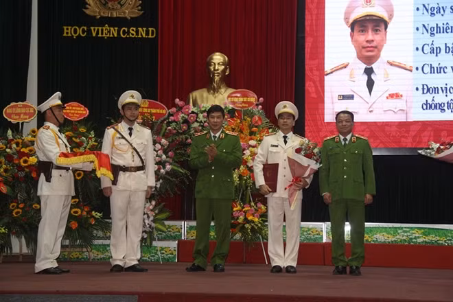 Số lượng các tân tiến sĩ năm 2019 giảm mạnh so với các năm trước do quy chế chặt chẽ hơn