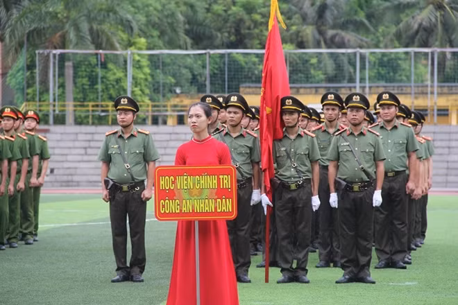 Đội Học viện Chính trị CAND.