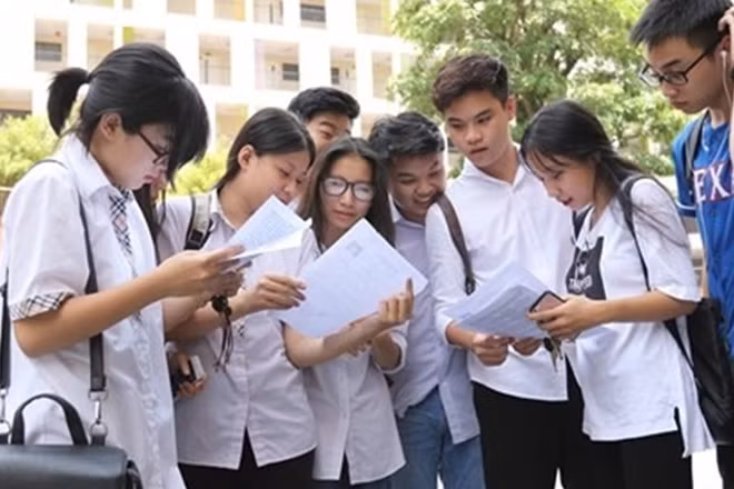 Lịch sử và Tiếng Anh có điểm trung bình thấp nhất, có nhiều thí sinh đạt điểm dưới trung bình nhất