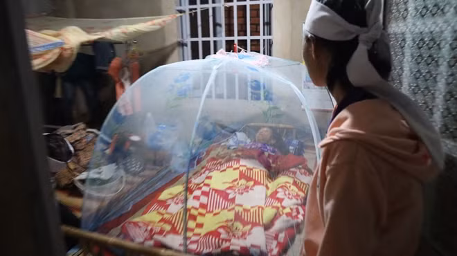 Vợ ông T. đang nằm liệt giường vì bệnh nặng và sốc trước cái chết oan uổng của người chồng.