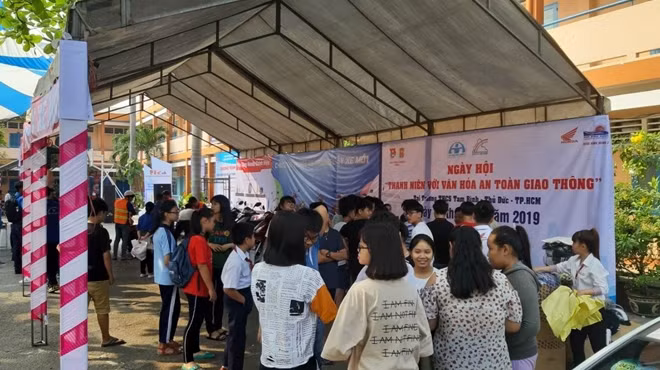 Toàn cảnh ngày hội