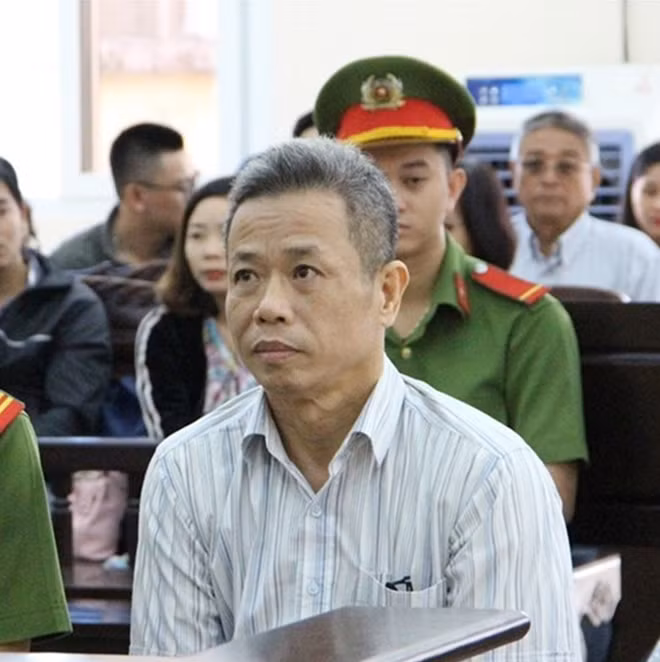 Bị cáo Khanh tại phiên tòa (ảnh CTV)