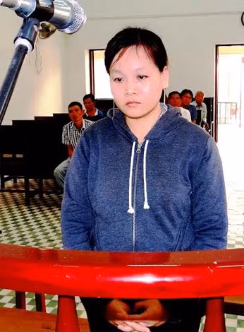 Hoàng Thị Cẩm Tú tại phiên tòa phúc thẩm.