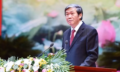 Thường trực Ban Bí thư Đinh Thế Huynh quán triệt chuyên đề đầu tiên, sáng 19-4.