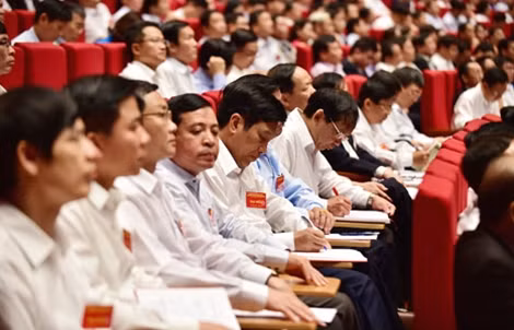 Các đại biểu tham dự hội nghị.