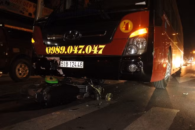 Và hiện trường vụ tai nạn trên đường Lê Duẩn khiến anh Sơn bị trọng thương.