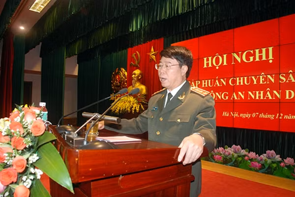 Thứ trưởng Bùi Văn Nam phát biểu tại hội nghị.