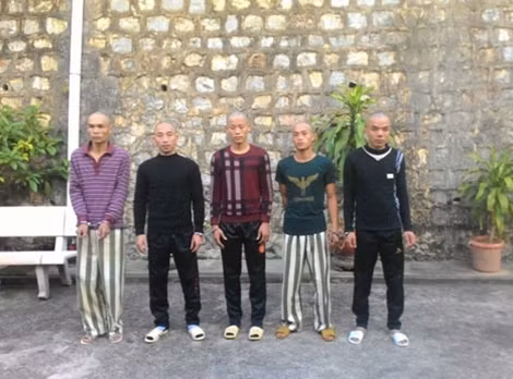5 đối tượng trong ổ nhóm bắt cóc, đòi nợ thuê bị Công an huyện Hữu Lũng bắt khẩn cấp.