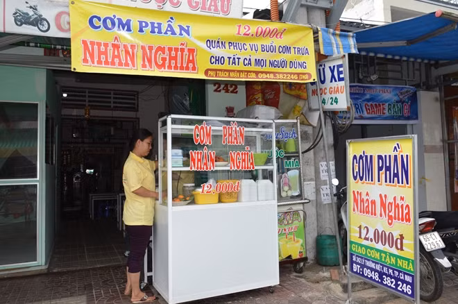 Quán sử dụng nguồn nguyên liệu sạch do nông dân địa phương cung cấp.