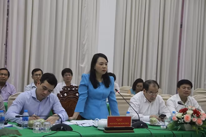 Bộ trưởng Bộ Y tế Nguyễn Thị Kim Tiến, phát biểu tại buổi làm việc với UBND TP Cần Thơ.