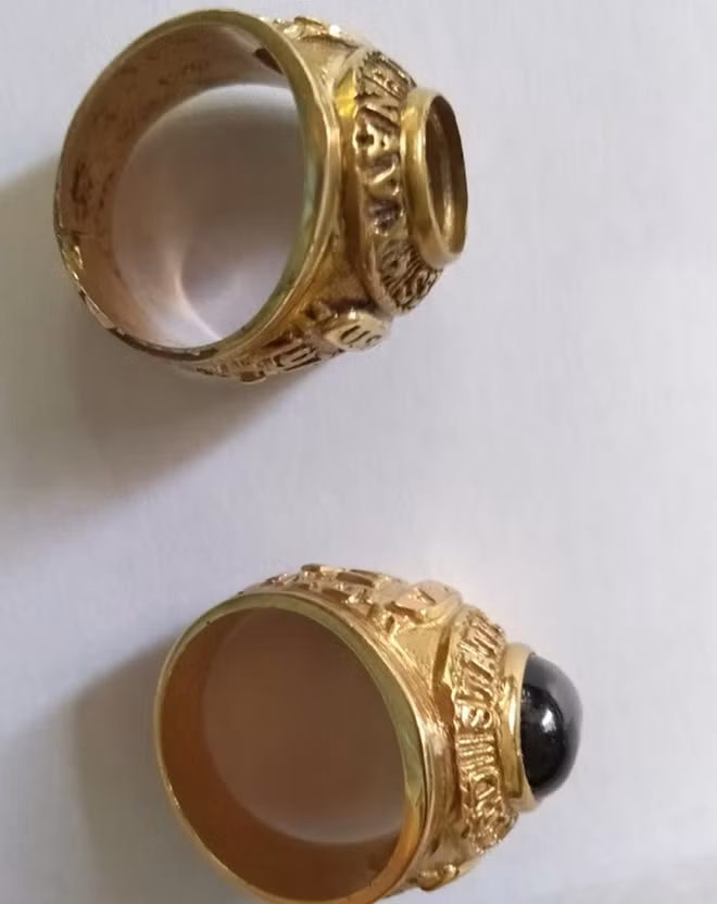 Sau khi các đối tượng lừa đảo rời khỏi tiệm vàng, một thời gian sau chủ tiệm mới phát hiện ra vàng giả.