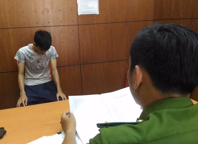 Đối tượng Tú tại cơ quan điều tra