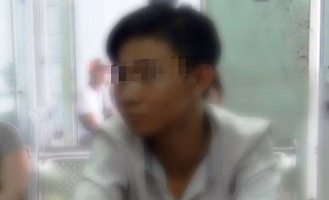 Khải tại cơ quan điều tra