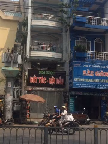Tiệm hớt tóc Kim Ngọc là ổ mại dâm trá hình