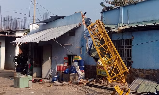 Vụ sập khiến ít nhất 2 người bị thương