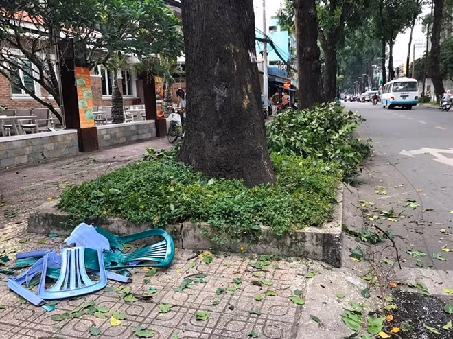Một số đồ vật bị hư hỏng