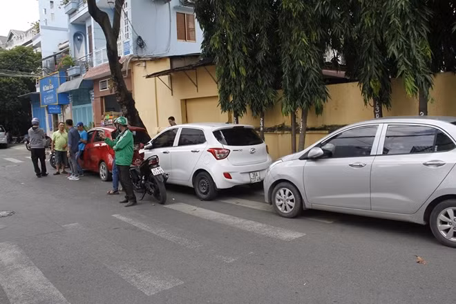 Các phương tiện tại hiện trường