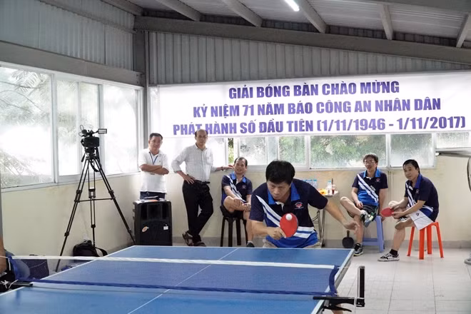 Đại tá Trần Trọng Dũng-Tổng biên tập báo Công an TP Hồ Chí Minh tham gia đánh đơn
