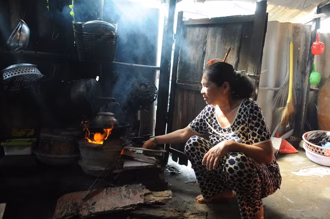 Bữa cơm đầu tiên sau những ngày tập trung tránh bão