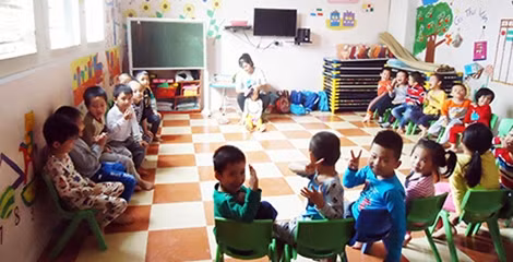 Công nhân ở KCN Bắc Thăng Long (Hà Nội) khao khát chỗ gửi con an toàn.