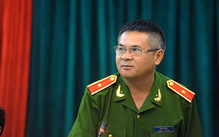 Thiếu tướng Hồ Sỹ Tiến.