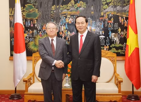 Bộ trưởng Trần Đại Quang cùng Phó Tư lệnh Cơ quan Cảnh sát Quốc gia Nhật Bản Sakaguchi Masayoshi. Ảnh Việt Hưng.
