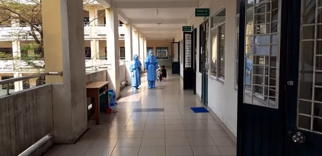 Các BS luôn sẵn sàng chăm lo cho người cách ly nên người cách ly luôn an tâm để đảm bảo sức khoẻ cho bản thân, người thân và cộng đồng