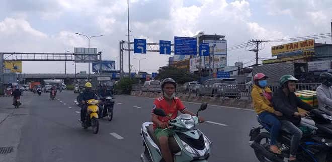 Từ ngày 5/8, người dân không đeo khẩu trang nơi công cộng sẽ bị xử phạt
