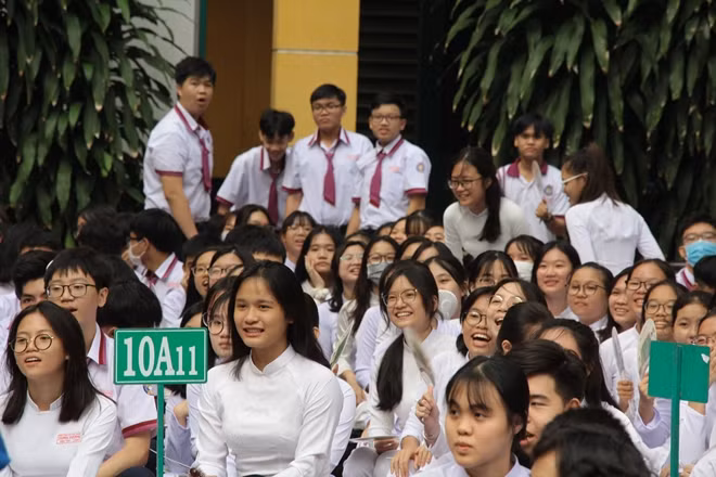 Chương trình “Hành trình Văn hóa giao thông” thu hút các bạn học sinh