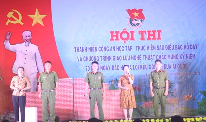 Một số tiết mục sân khấu hóa của các đơn vị