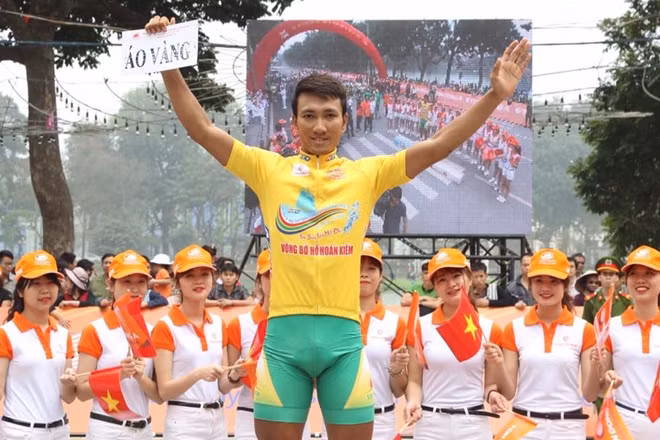 Tay đua Nguyễn Thành Tâm giành chiến thắng chặng 1.