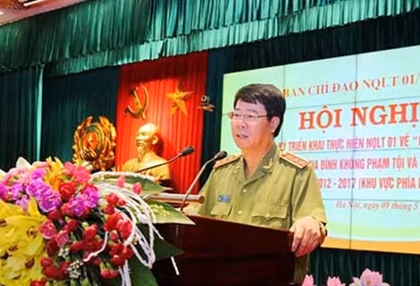 Thứ trưởng Bùi Văn Nam phát biểu tại hội nghị.