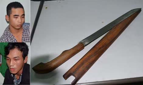 2 đối tượng và tang vật vụ án.