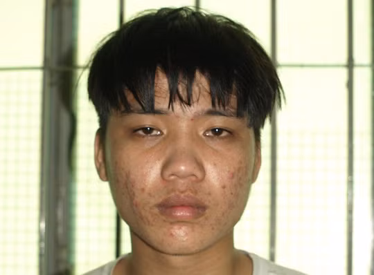 Bị can Nguyễn Bỉnh Nhường lúc bị bắt