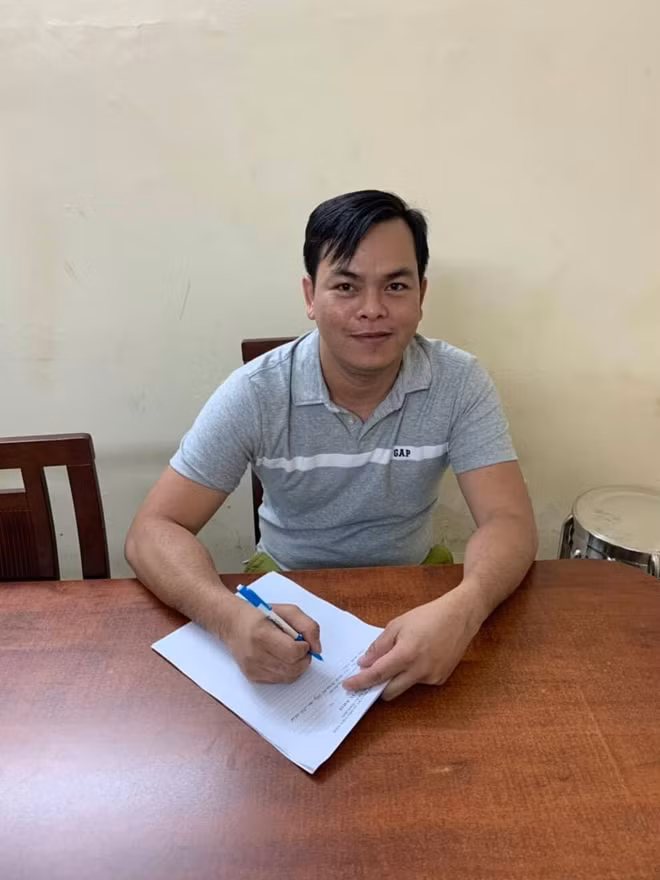 Phúc XO tại cơ quan điều tra.