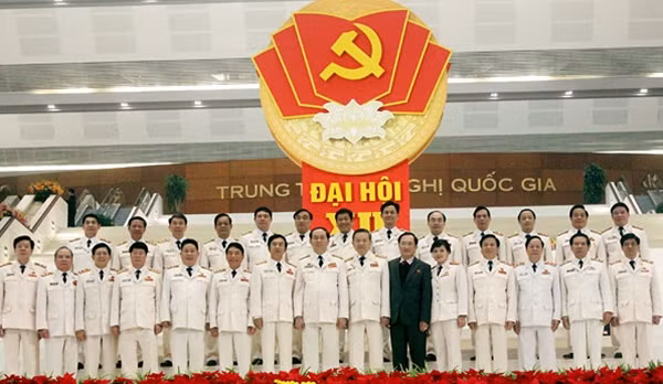 Đoàn đại biểu Đảng ủy Công an Trung ương tham dự Đại hội XII.