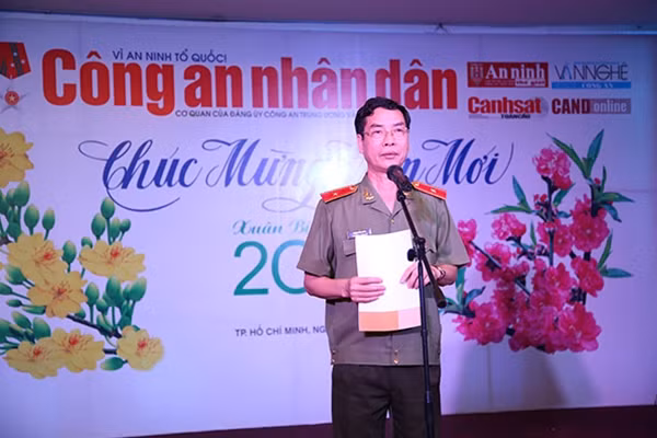 Thiếu tướng Phạm Văn Miên cảm ơn các đại biểu, cộng tác viên đã đồng hành cùng Báo CAND trong năm qua.