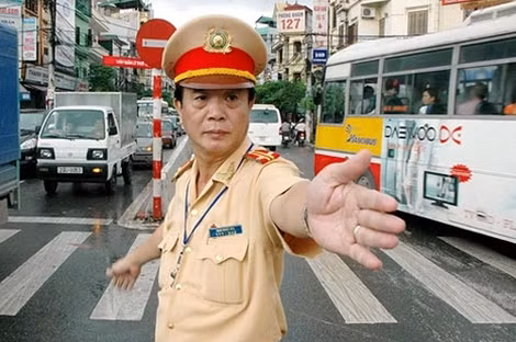 Cảnh sát giao thông, một nghề gian nan nhưng rất đáng tự hào.