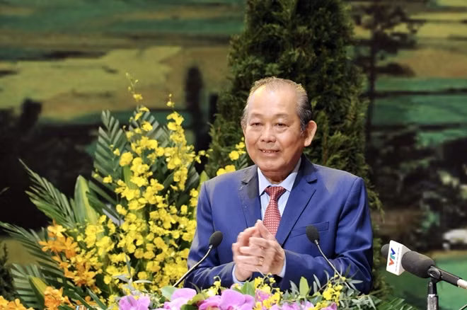 Phó Thủ tướng Thường trực Chính phủ Trương Hòa Bình phát biểu khai mạc đại hội.