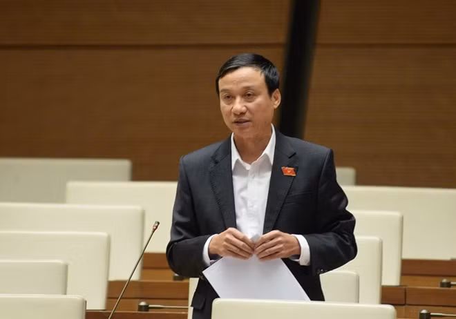 ĐBQH Bùi Văn Xuyền.