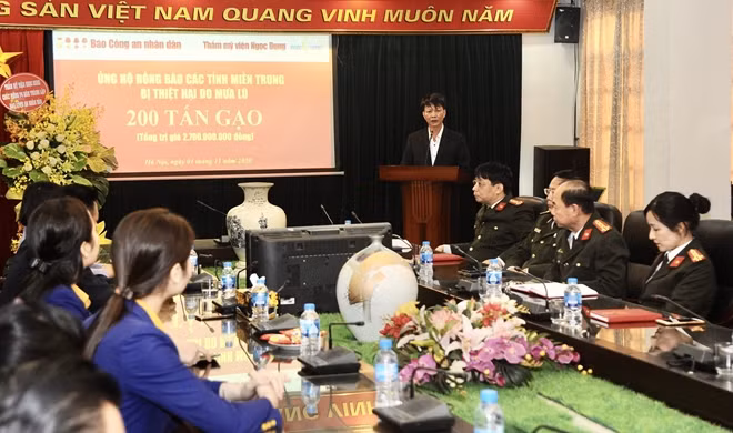 Phó Tổng Giám đốc Công ty TNHH TMV Ngọc Dung Bùi Văn Tiến phát biểu tại buổi lễ.