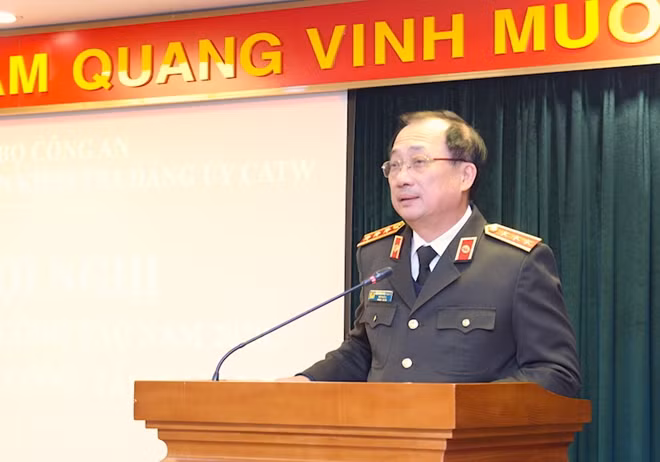 Thứ trưởng Nguyễn Văn Thành phát biểu chỉ đạo tại hội nghị.