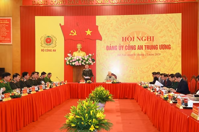 Toàn cảnh hội nghị.