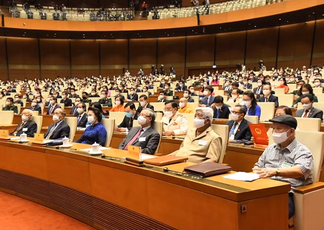 Các đại biểu tham dự phiên khai mạc.