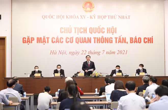 Buổi gặp mặt thu hút đông đảo phóng viên báo chí.
