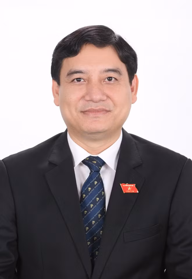 Đồng chí Nguyễn Đắc Vinh.