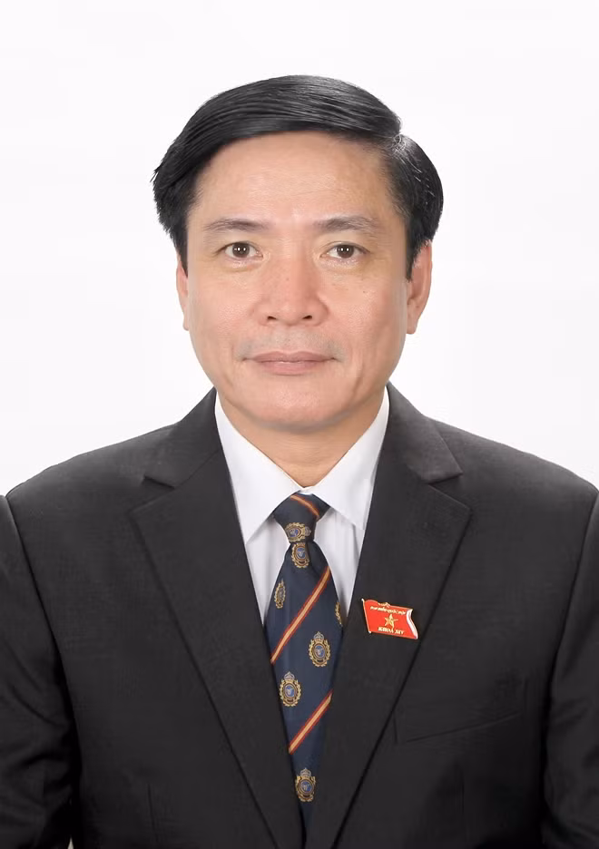 Đồng chí Bùi Văn Cường.